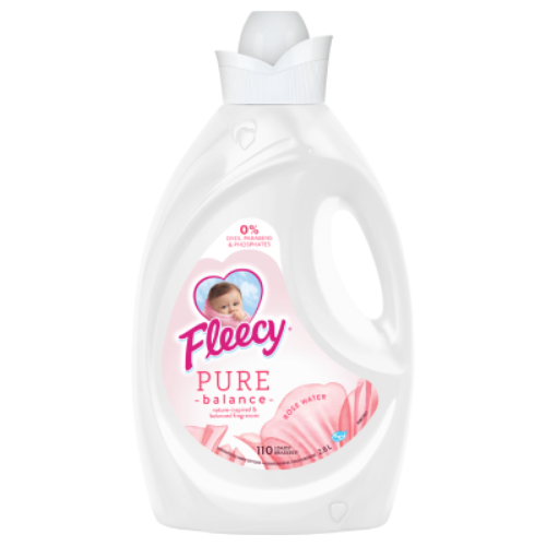 Fleecy Pure Balance Rose Water liquid fabric softener, 2.8L bottle for 110 loads, 0% dyes and parabens, hypoallergenic and safe for sensitive skin.